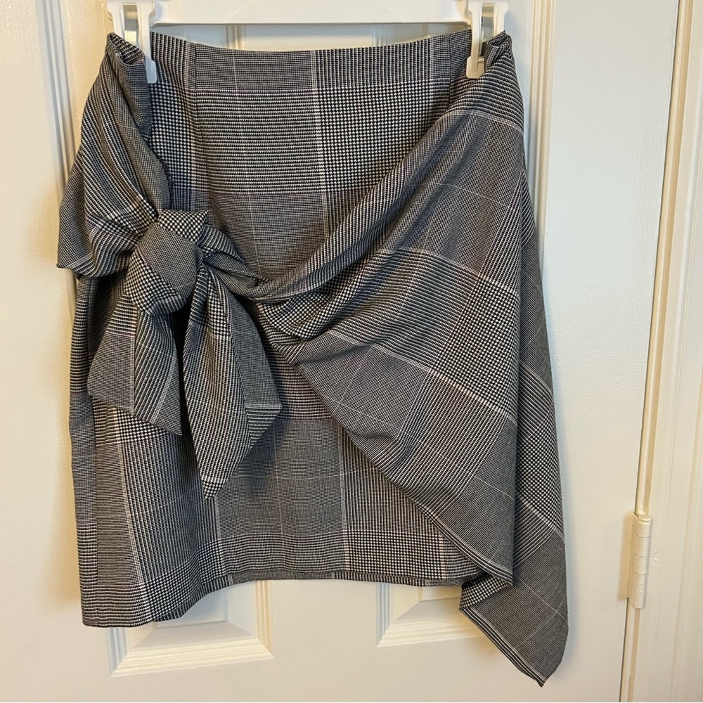 Who What Wear Gray Plaid Skirt